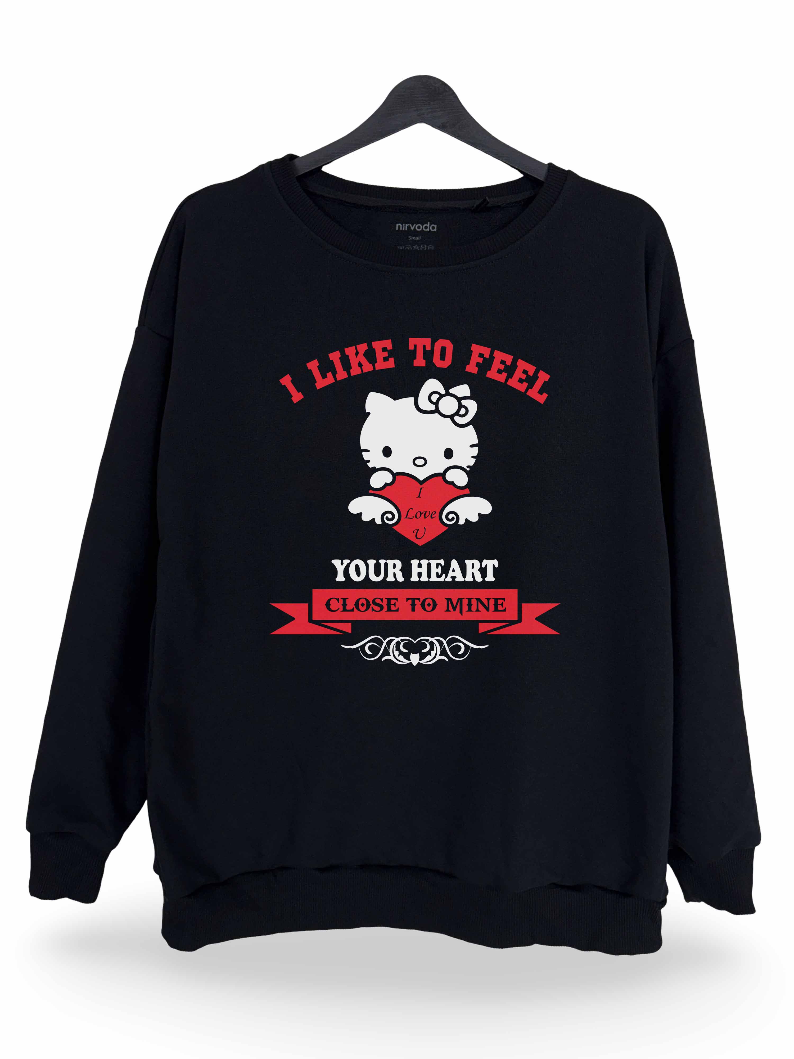 Hello Kitty Sweatshirt ile Tarzınızı Renklendirin: Baskılı Oversize Sweatshirt